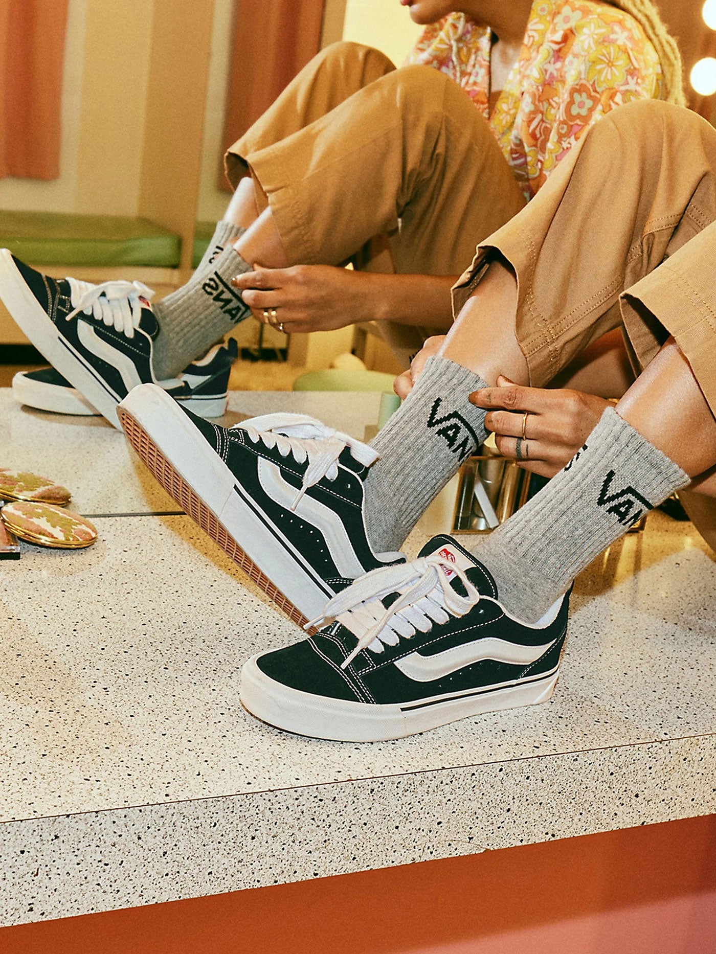 Knu Skool Black/True White Shoes